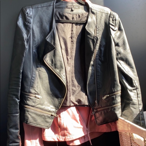 Faux leather jacket (not reap leather) - Picture 1 of 3